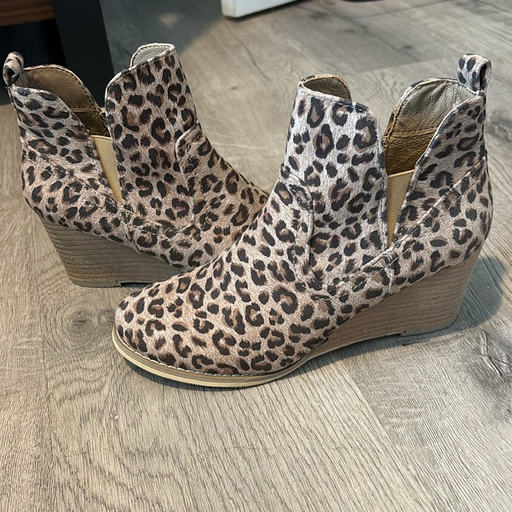 Very G Booties View 3